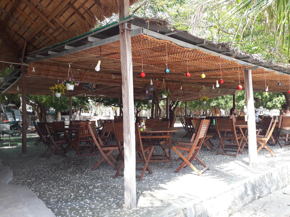 Dao Hoa Vang Villa Cam Ranh Bagian luar foto