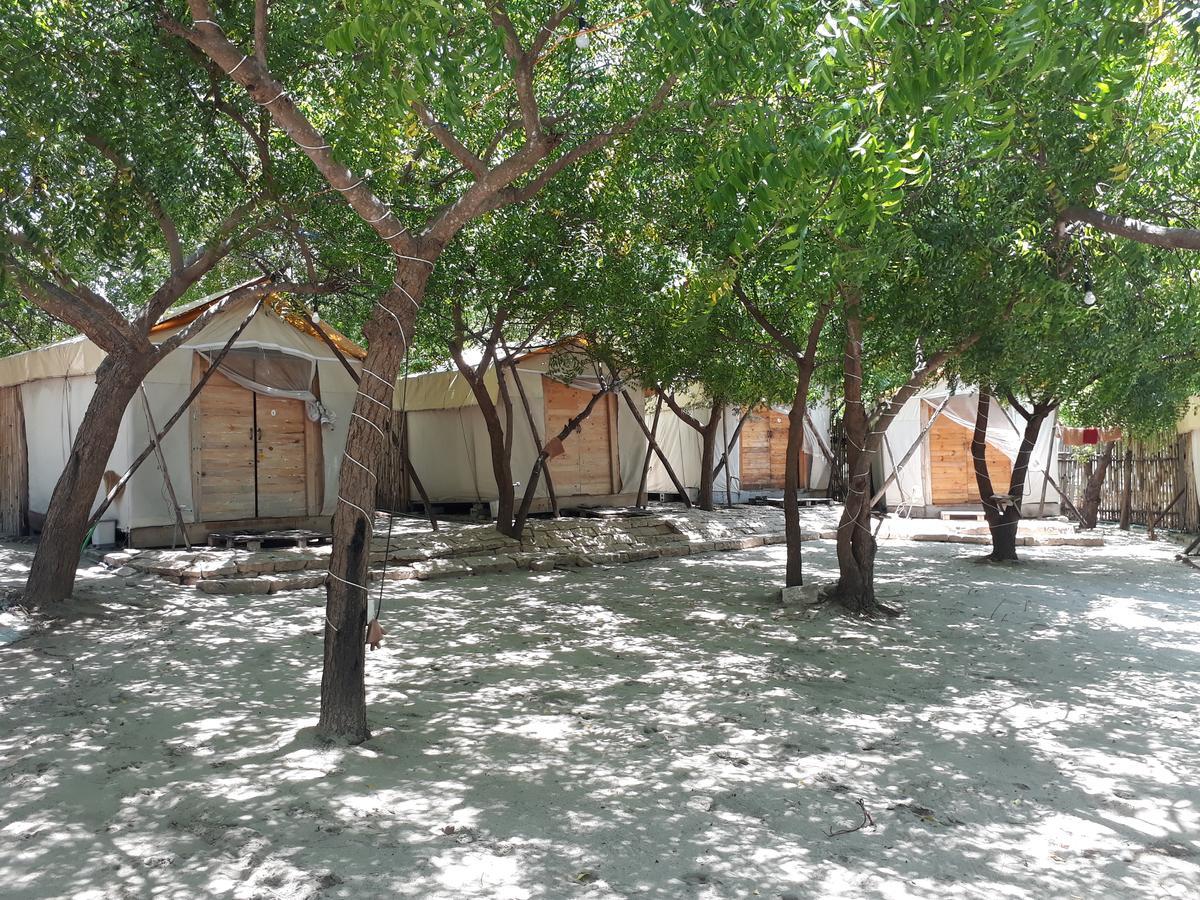 Dao Hoa Vang Villa Cam Ranh Bagian luar foto