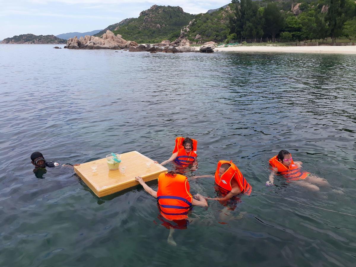 Dao Hoa Vang Villa Cam Ranh Bagian luar foto