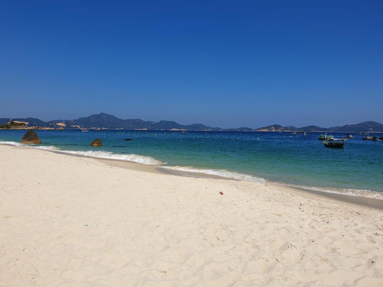 Dao Hoa Vang Villa Cam Ranh Bagian luar foto