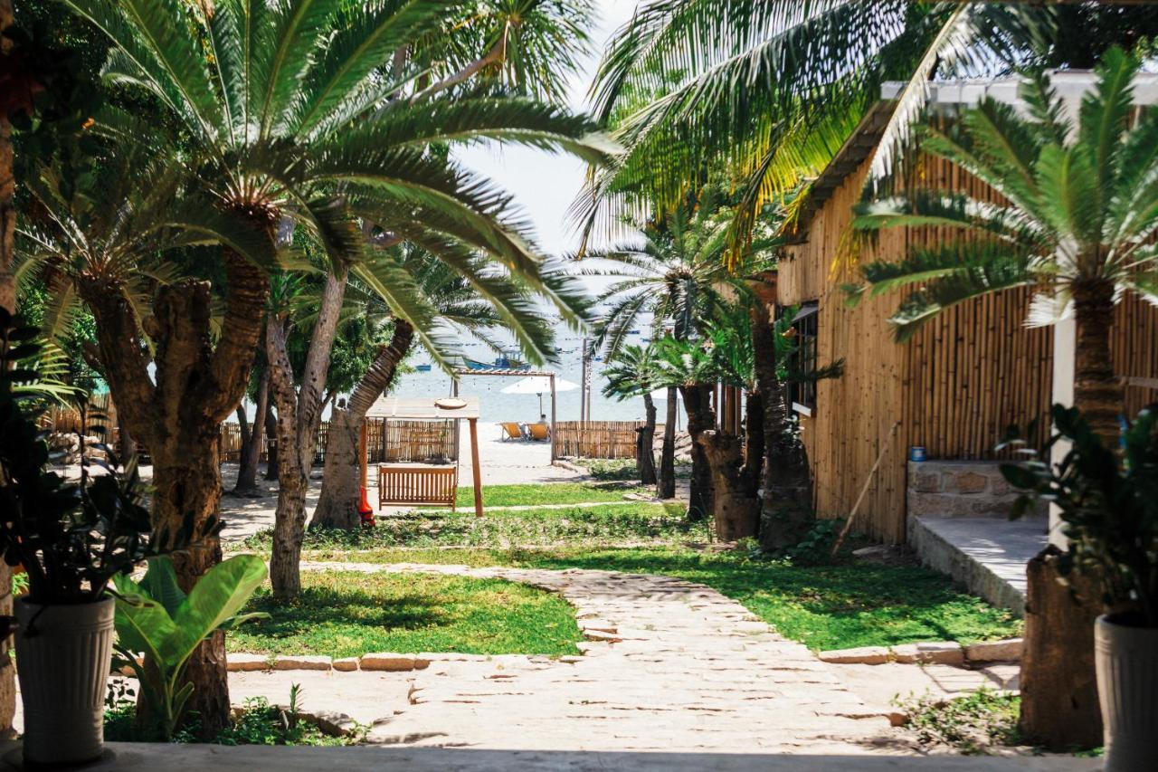 Dao Hoa Vang Villa Cam Ranh Bagian luar foto