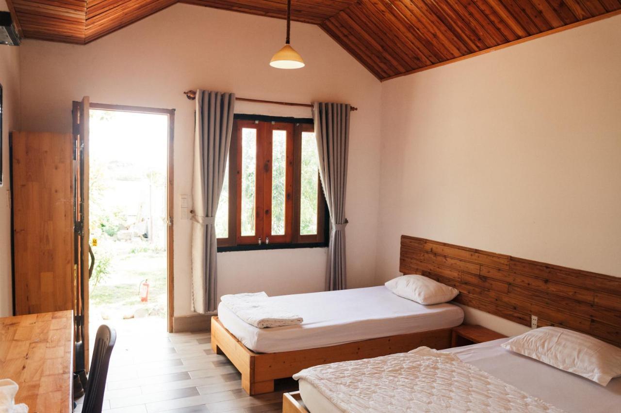 Dao Hoa Vang Villa Cam Ranh Bagian luar foto
