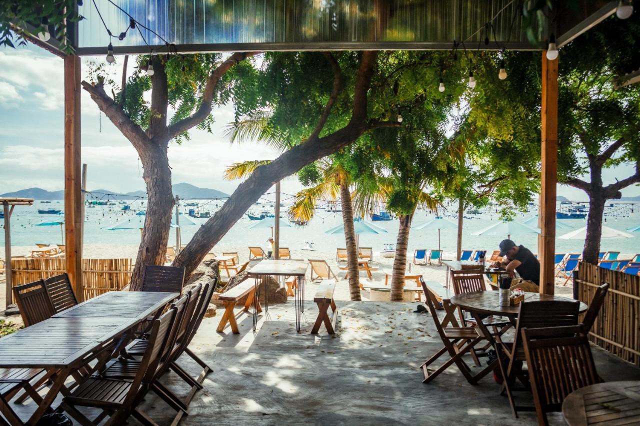 Dao Hoa Vang Villa Cam Ranh Bagian luar foto