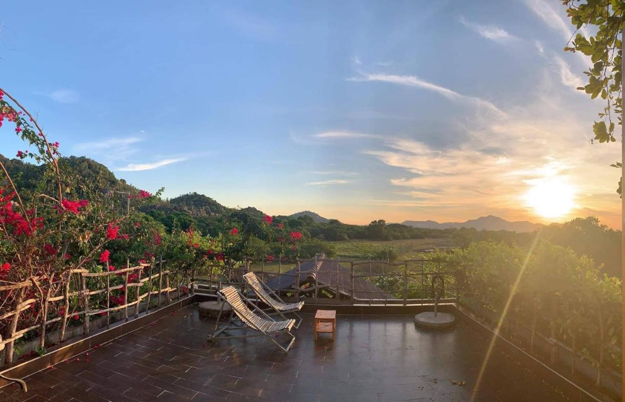 Dao Hoa Vang Villa Cam Ranh Bagian luar foto